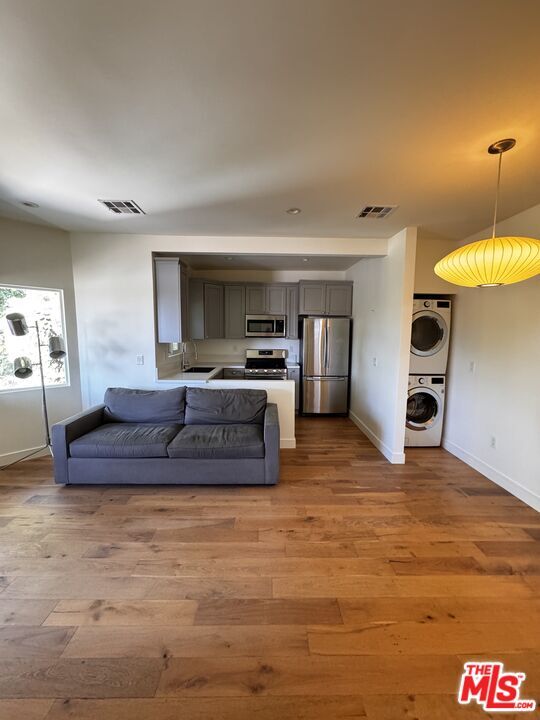 1548 Lemoyne St in Los Angeles, CA - Building Photo - Building Photo