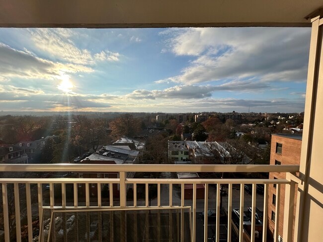 property at 2800 Wisconsin Ave NW