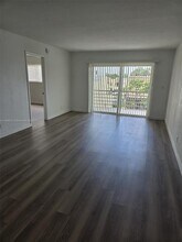 1700 NW 58th Terrace in Sunrise, FL - Building Photo - Building Photo