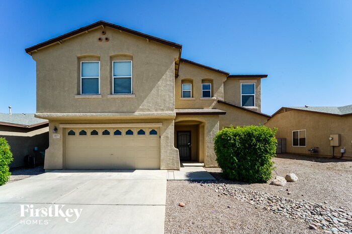 5895 E Hackle Ln in Tucson, AZ - Building Photo