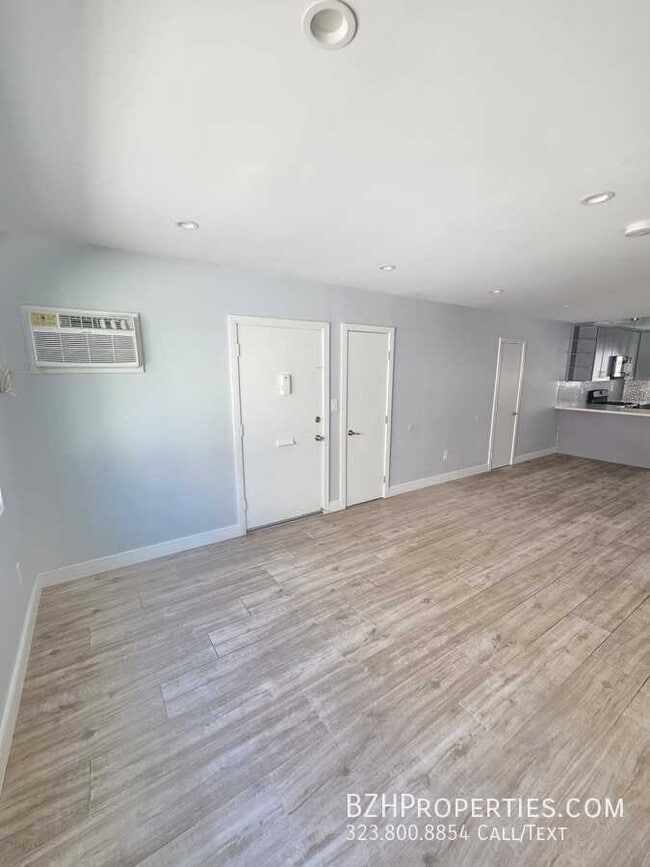 property at 5341 Vantage Ave