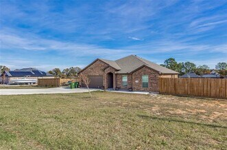 158 Co Rd 4869 in Azle, TX - Building Photo - Building Photo