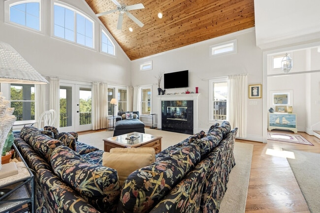 110 Debordieu Blvd in Georgetown, SC - Building Photo - Building Photo