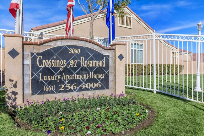 Crossings at Rosamond in Rosamond, CA - Building Photo - Building Photo