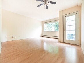 Acadia Apartments in Edmonton, AB - Building Photo - Building Photo