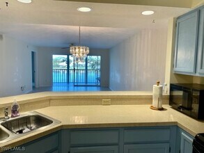 9580 Victoria Ln in Naples, FL - Building Photo - Building Photo