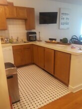 32 Haviland St, Unit 301 in Norwalk, CT - Building Photo - Building Photo