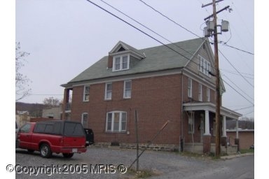 218 Walnut St in Cumberland, MD - Foto de edificio