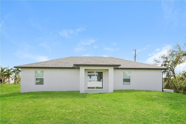 4016 4th St SW in Lehigh Acres, FL - Building Photo - Building Photo