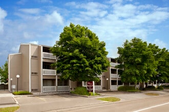 Almondtree in New Orleans, LA - Foto de edificio - Building Photo