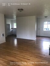 591 W Sherman St in Lebanon, OR - Building Photo - Building Photo