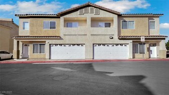 492 Parrot Beak St in Henderson, NV - Building Photo