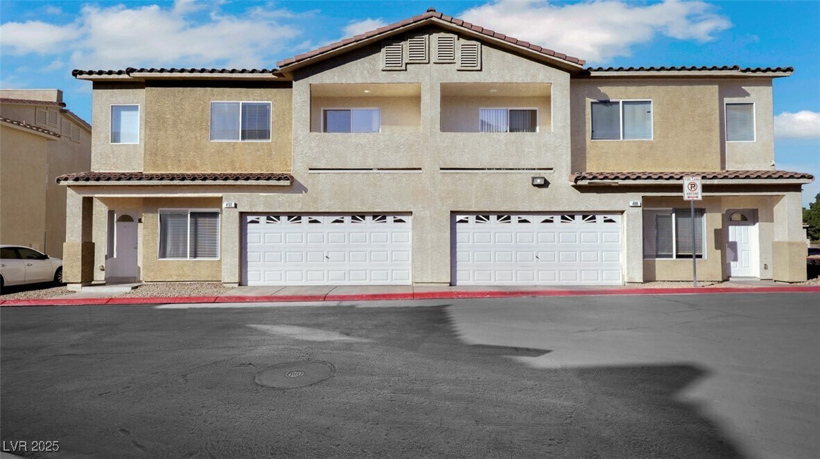 492 Parrot Beak St in Henderson, NV - Building Photo