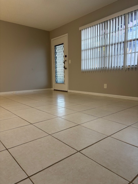 850 SW 133rd Ter, Unit 116 in Pembroke Pines, FL - Building Photo - Building Photo