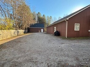 2870 Beach Rd in Port Huron, MI - Building Photo - Building Photo