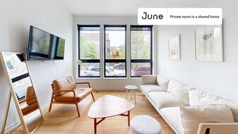 Room in Shared 4 bed/3.5 bath home in Chicago, IL - Building Photo