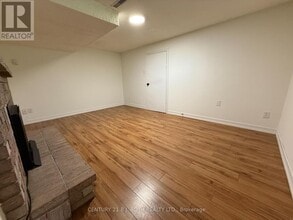 11 Cartwright Dr in Barrie, ON - Building Photo - Building Photo