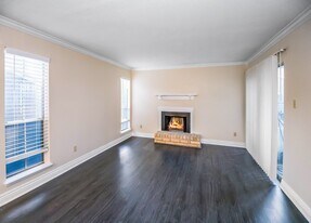 18511 Egret Bay Blvd in Houston, TX - Building Photo