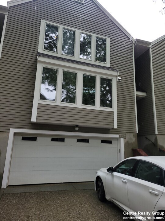 51 Jackson St in Newton, MA - Building Photo