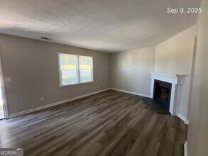 78 Mt Moriah Rd, Unit 201 in Auburn, GA - Foto de edificio - Building Photo