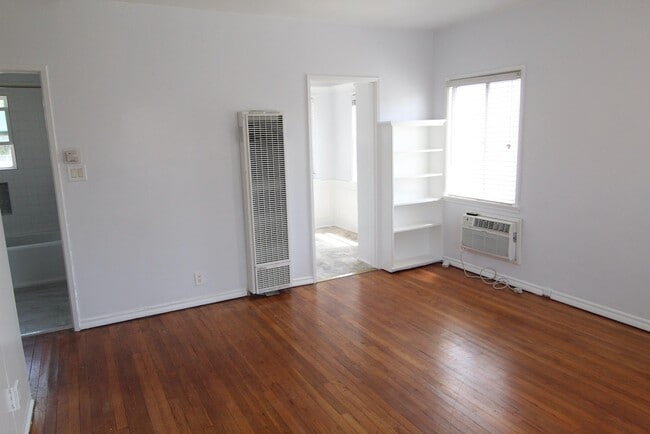 9217 Alcott St, Unit .25 in Los Angeles, CA - Foto de edificio - Building Photo