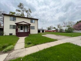 956 Madison St, Unit 2