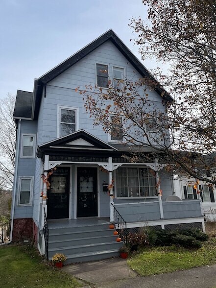 156 Fair St, Unit 3 in Wallingford, CT - Building Photo