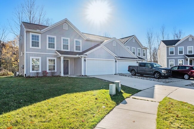 1048 Broken Ridge Dr in Lansing, MI - Building Photo - Building Photo