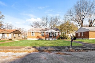 2136 Pamela Dr in Memphis, TN - Building Photo