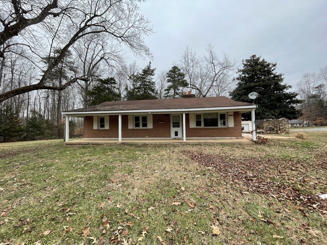 128 Cerillo Ln in Rustburg, VA - Building Photo - Building Photo