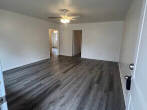 1212 Brockenbraugh Ct, Unit Apt D in Metairie, LA - Foto de edificio - Building Photo