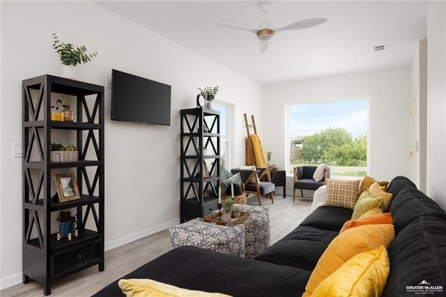 19 Bass Ave in Port Isabel, TX - Building Photo - Building Photo