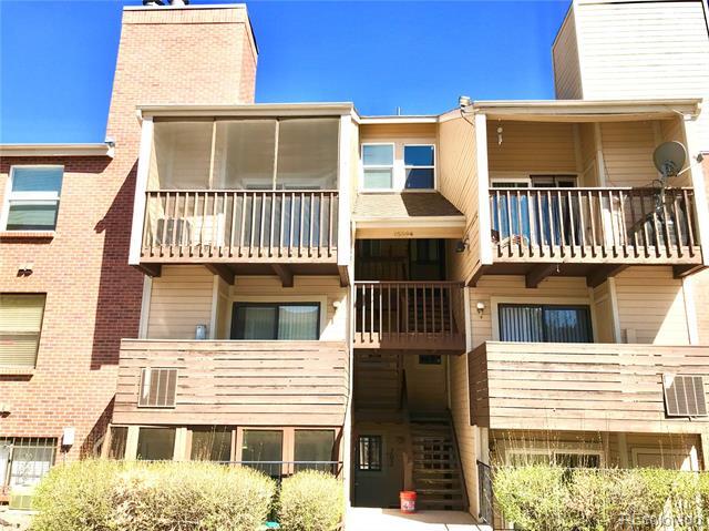 15594 E Arizona Ave in Aurora, CO - Building Photo