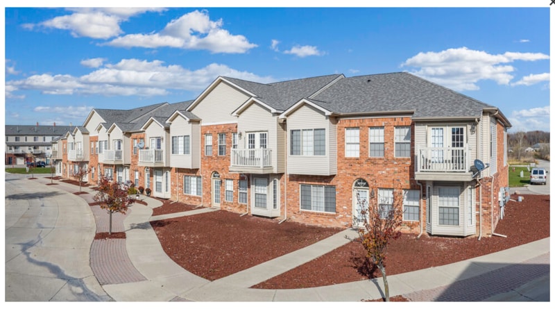 14194 Webster Dr in Shelby Township, MI - Building Photo