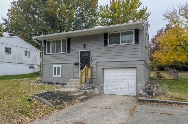 property at 9524 Wallace Ave