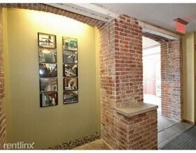 68 Central Ave-Unit -Unit 304 in Medford, MA - Building Photo - Building Photo