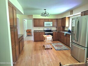 1031 Saratoga Rd in Gansevoort, NY - Building Photo - Building Photo
