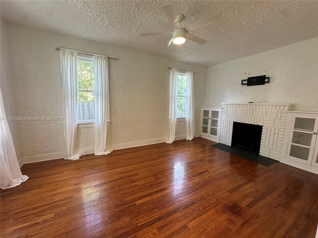 property at 411 SW 19th St
