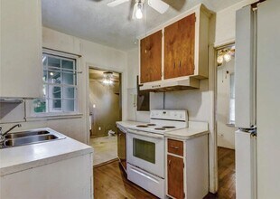 8150 Lexington Dr in Jacksonville, FL - Building Photo - Building Photo