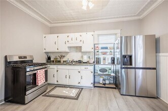 890 S Goodman St in Rochester, NY - Foto de edificio - Building Photo