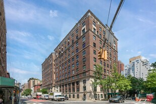 131 E 69th St Apartamentos