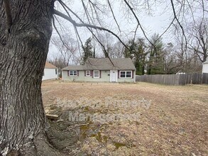 217 Hillcrest Dr in Fredericksburg, VA - Foto de edificio - Building Photo