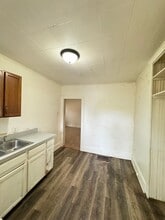 313 E Ewing Ave in South Bend, IN - Foto de edificio - Building Photo