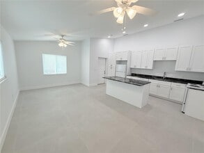 1013 3rd St W in Bradenton, FL - Building Photo - Building Photo