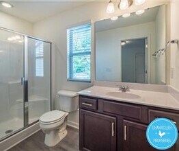 10 Rochambeau Ct in Durham, NC - Building Photo - Building Photo