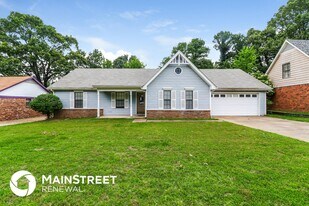 6608 Lake Valley Dr in Memphis, TN - Building Photo