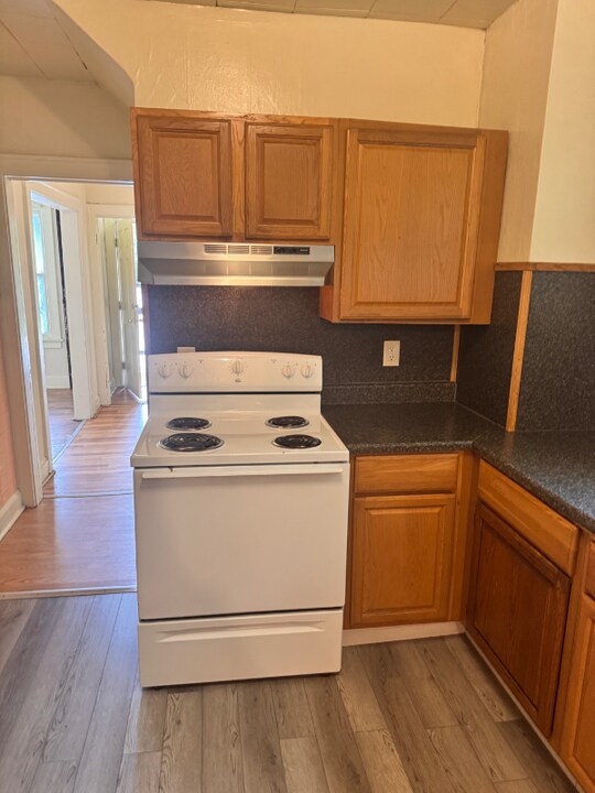 511 E Beaver Ave in State College, PA - Building Photo