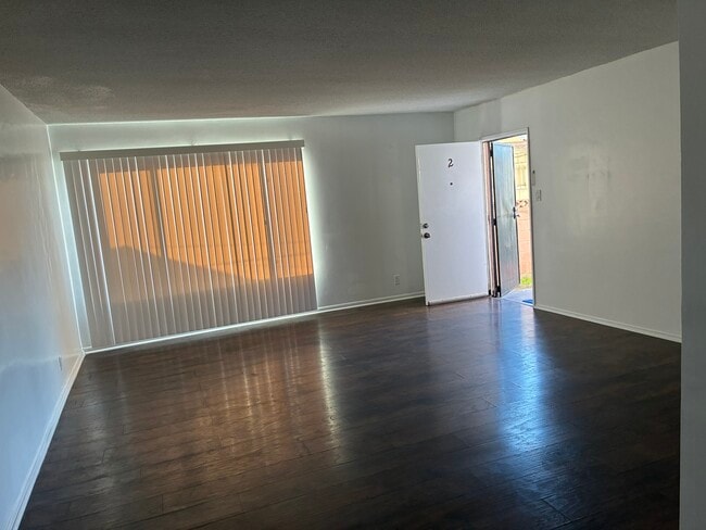 410 E 82nd St, Unit 2