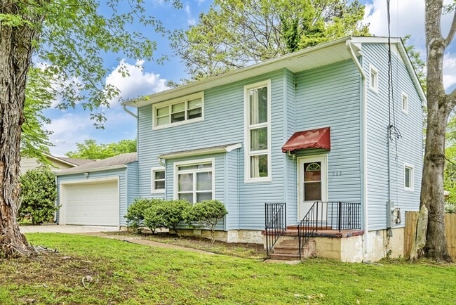 property at 202 High Rd
