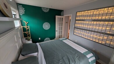 5376 Houck Dr in Niagara Falls, ON - Building Photo - Building Photo